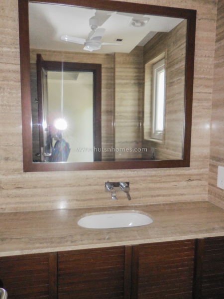 4 BHK Duplex For Sale in Shanti Niketan