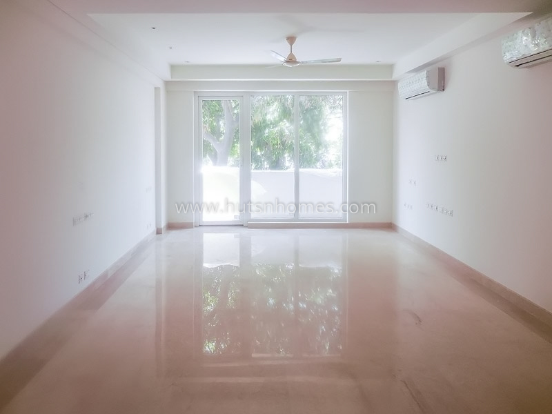 4 BHK Flat For Rent in Chanakyapuri