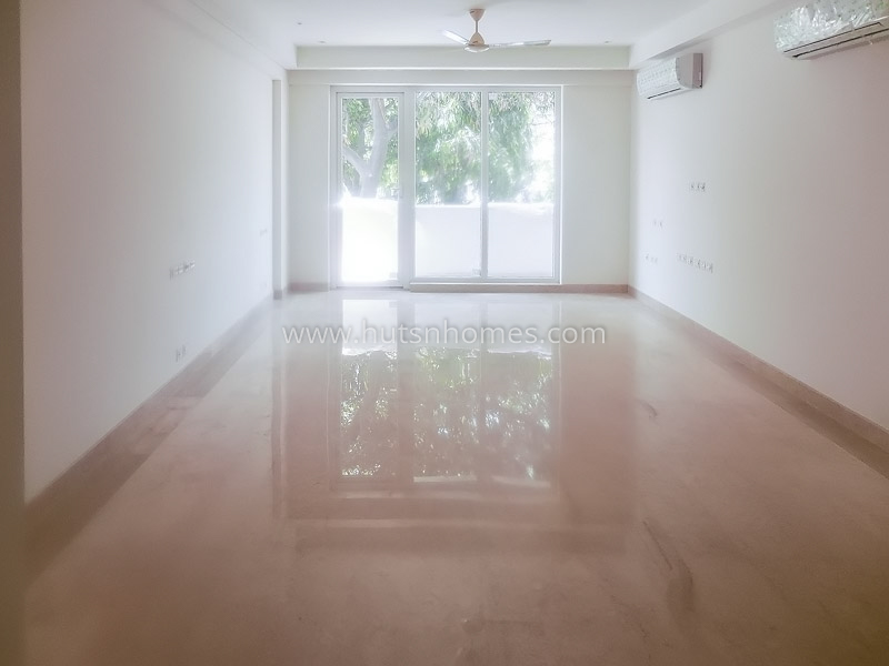 4 BHK Flat For Rent in Chanakyapuri