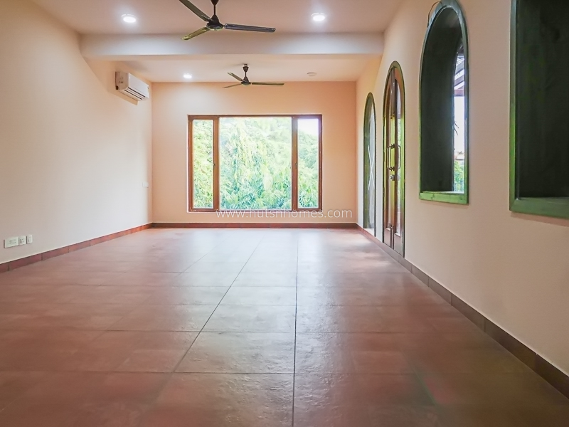 6 BHK House For Rent in Neeti Bagh