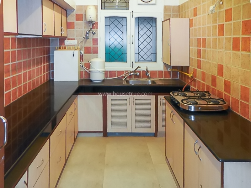 3 BHK Flat For Rent in Defence Colony