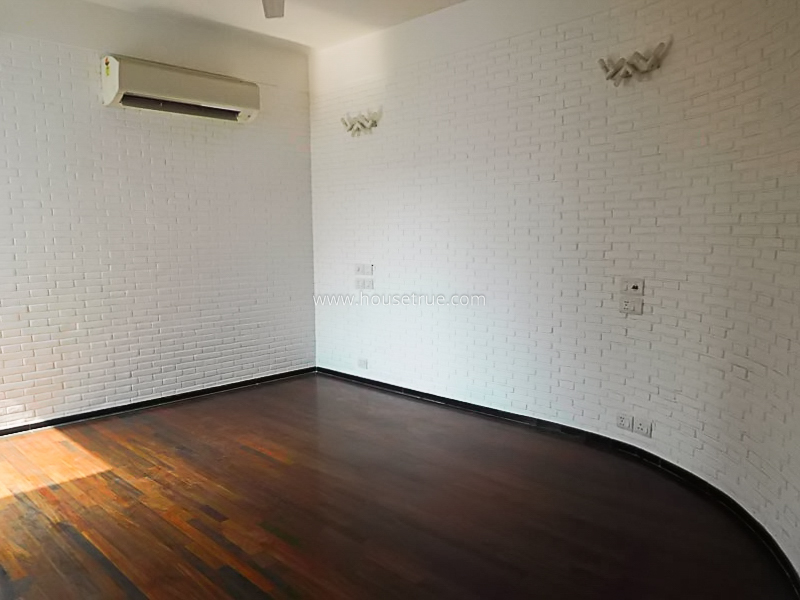 3 BHK Builder Floor For Rent in Safdarjung Development Area