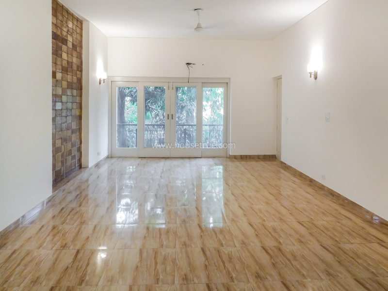 5 BHK House For Rent in Defence Colony