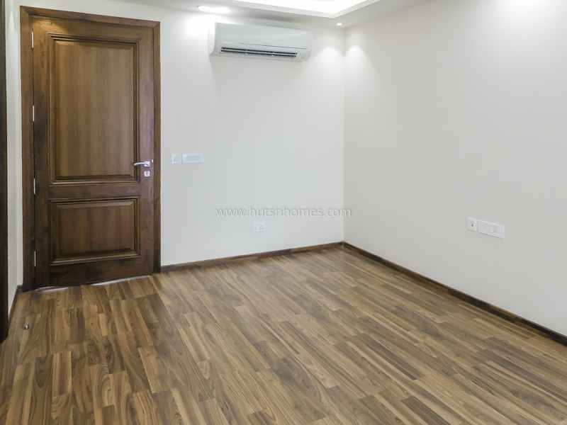 3 BHK Builder Floor For Rent in Defence Colony