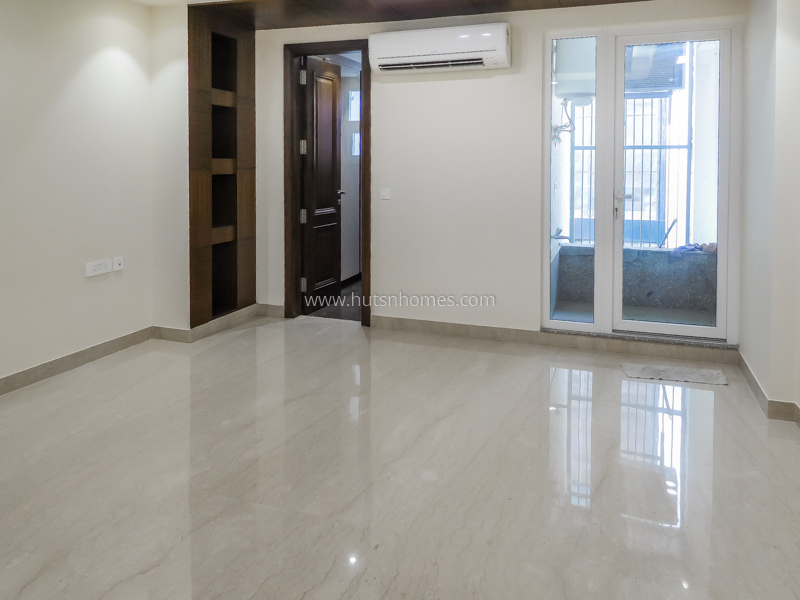 3 BHK Builder Floor For Rent in Defence Colony