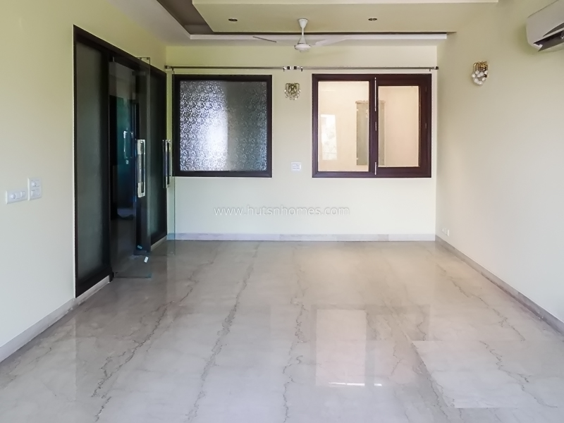 4 BHK Flat For Rent in Soami Nagar