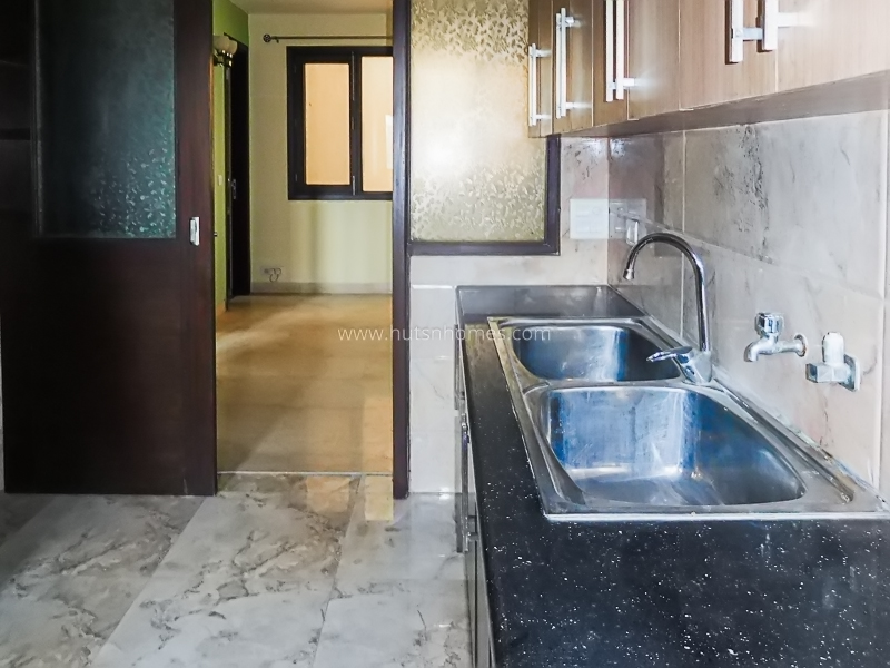 4 BHK Flat For Rent in Soami Nagar