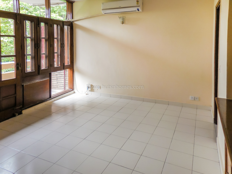 3 BHK Flat For Rent in Defence Colony