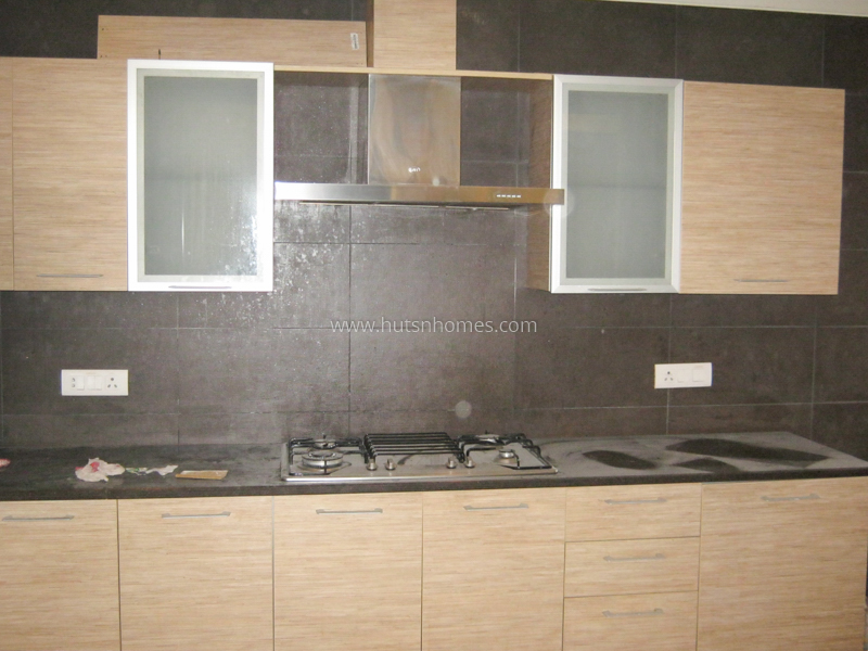 4 BHK Flat For Rent in Vasant Vihar