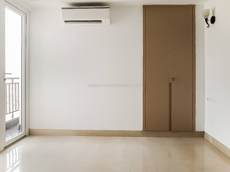 4 BHK Flat For Rent in Anand Niketan