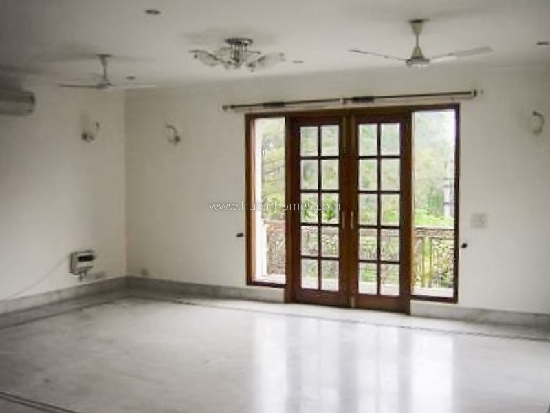 4 BHK Flat For Rent in Vasant Vihar