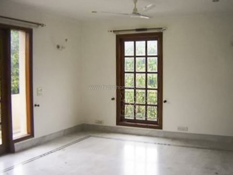 4 BHK Flat For Rent in Vasant Vihar