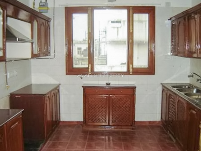 4 BHK Flat For Rent in Vasant Vihar