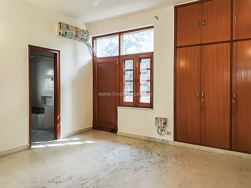 4 BHK Flat For Rent in Vasant Vihar