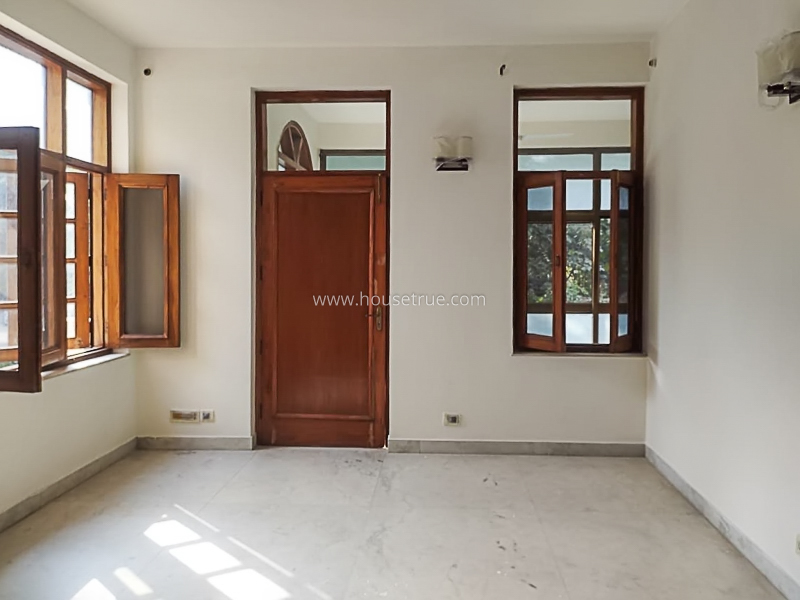 4 BHK Flat For Rent in Vasant Vihar