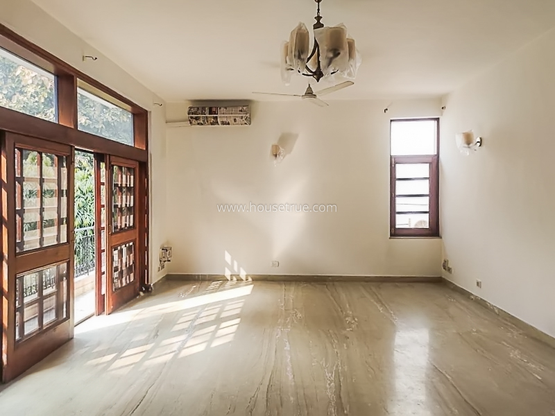 4 BHK Flat For Rent in Vasant Vihar