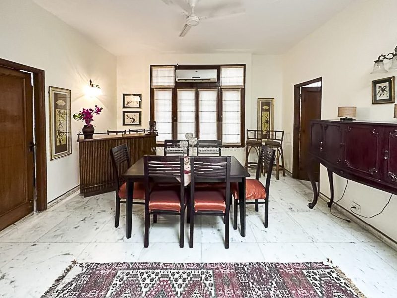 2 BHK Flat For Rent in Defence Colony