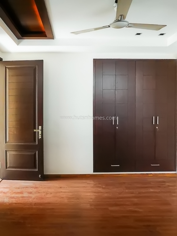 4 BHK Flat For Rent in Greater Kailash Enclave 1