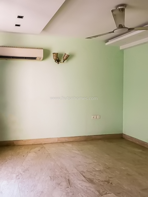 4 BHK Flat For Rent in Greater Kailash Enclave 1