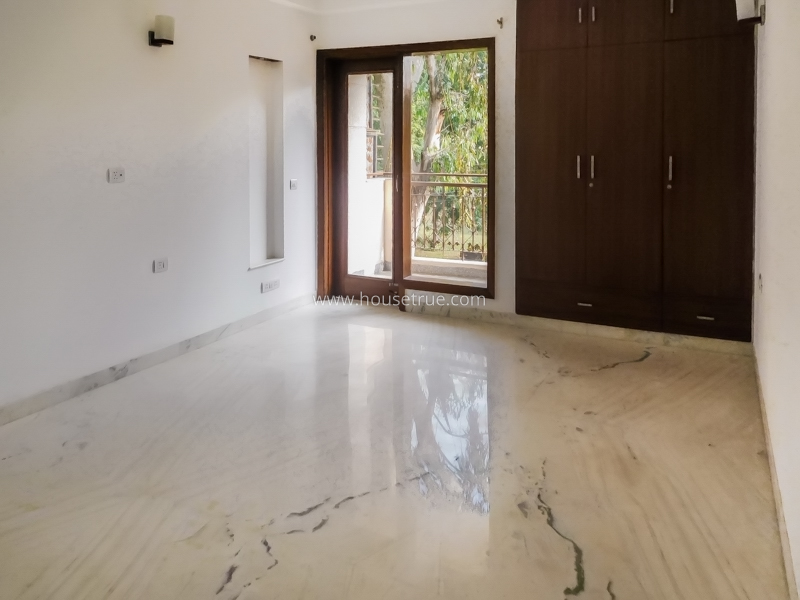 12 BHK Entire-Building For Rent in Defence Colony