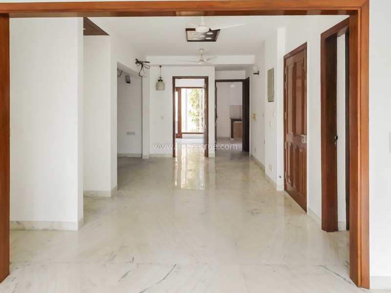 12 BHK Entire-Building For Rent in Defence Colony