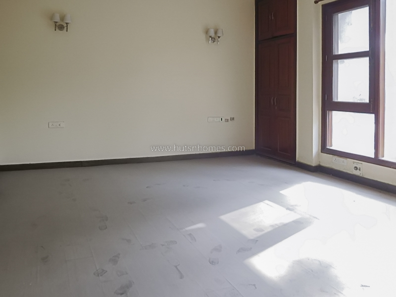 4 BHK Flat For Rent in Greater Kailash Part 2