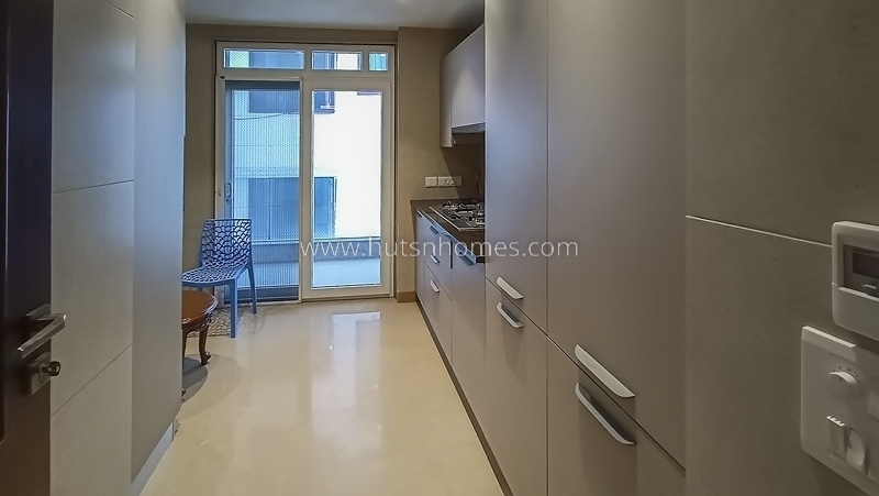 4 BHK Flat For Rent in Defence Colony