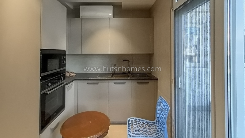 4 BHK Flat For Rent in Defence Colony