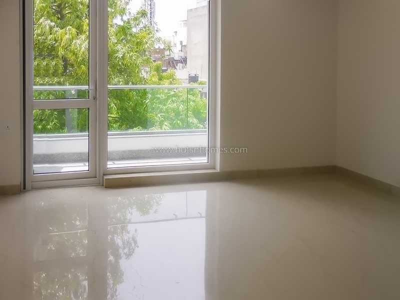 4 BHK Flat For Rent in Defence Colony