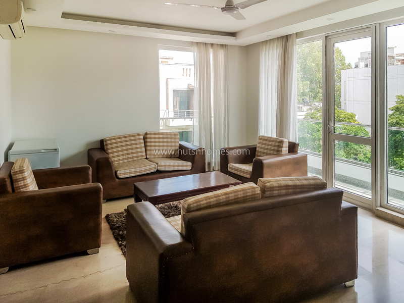 4 BHK Flat For Rent in Defence Colony