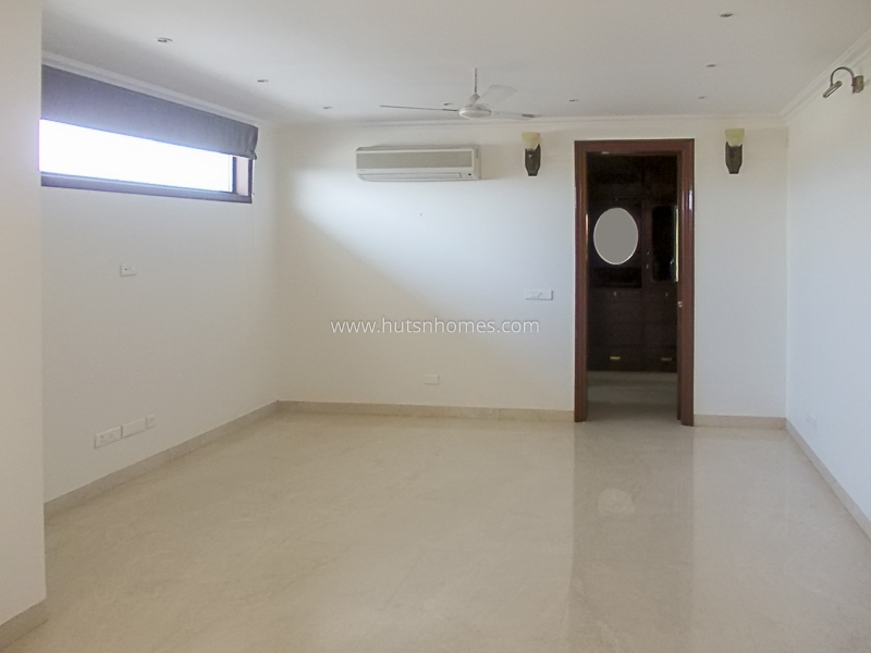 2 BHK Flat For Rent in Greater Kailash Part 1