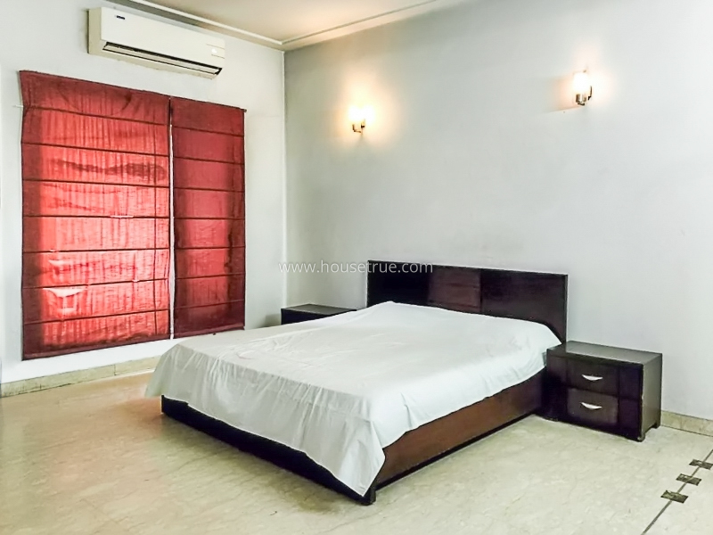 4 BHK Flat For Rent in Panchsheel Enclave