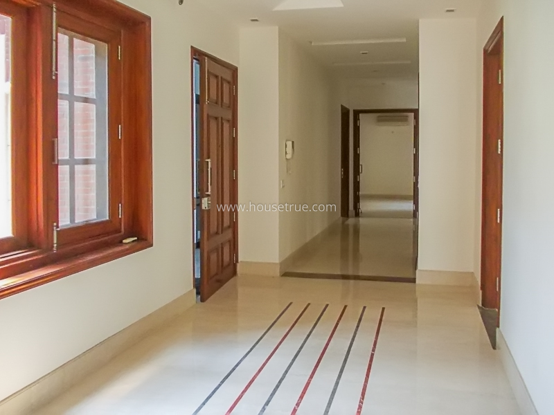 4 BHK Flat For Rent in Vasant Vihar