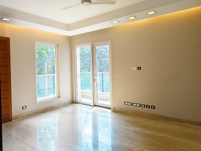 4 BHK Flat For Rent in Vasant Vihar