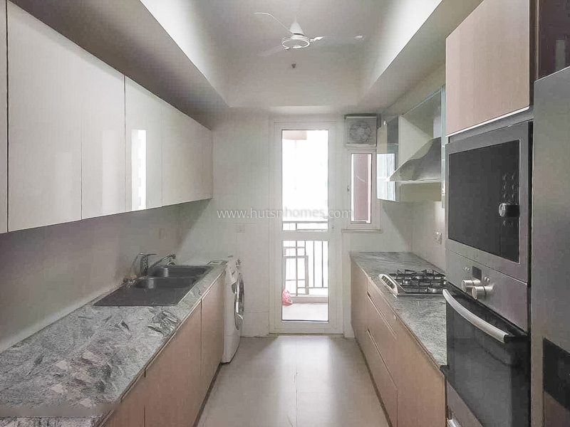 3 BHK Condo For Rent in Golf Course Road