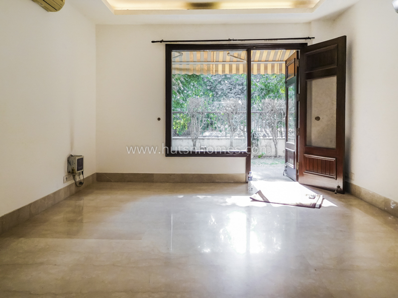 4 BHK Flat For Rent in Vasant Vihar