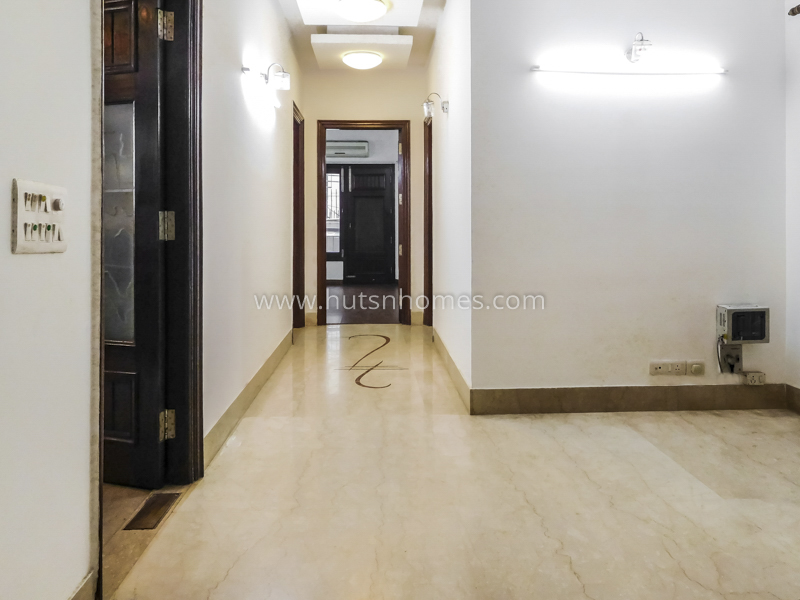 4 BHK Flat For Rent in Vasant Vihar