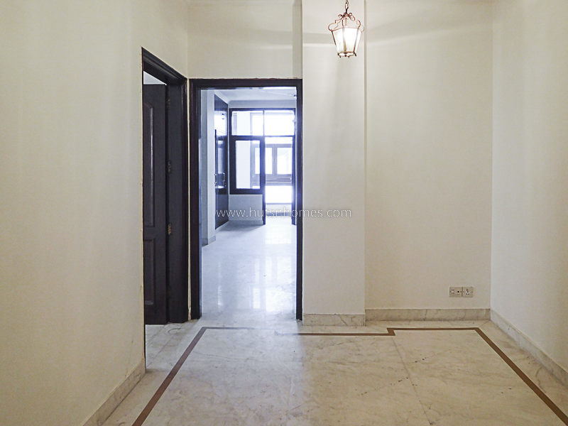 4 BHK Flat For Rent in Vasant Vihar