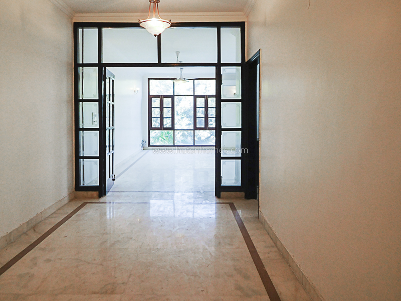 4 BHK Flat For Rent in Vasant Vihar