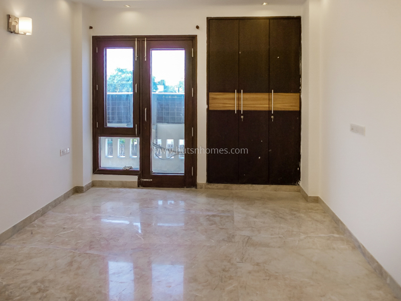 3 BHK Flat For Rent in Chanakyapuri