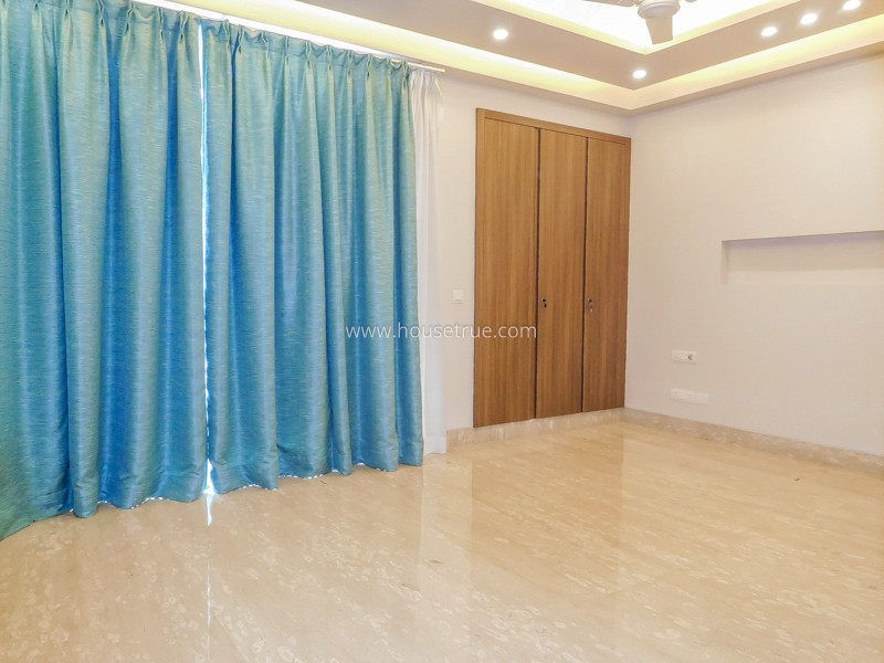 4 BHK Flat For Rent in Vasant Vihar