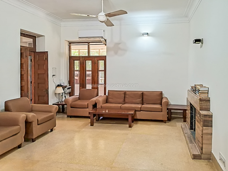 2 BHK Flat For Rent in Chanakyapuri