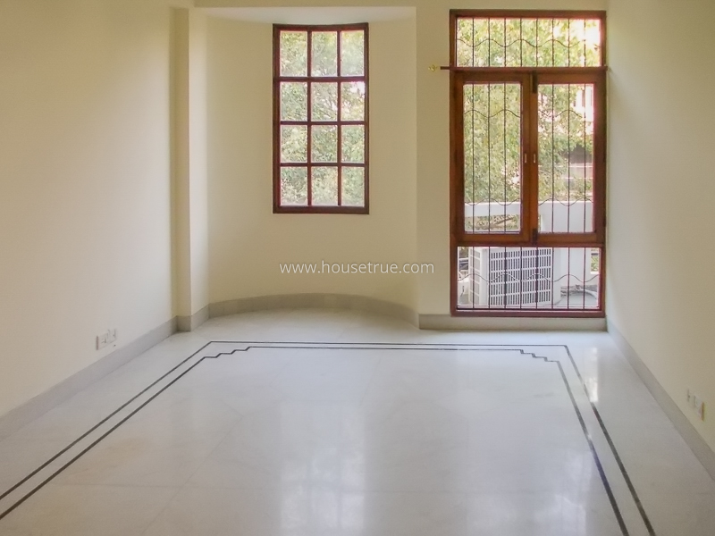 3 BHK Flat For Rent in Chanakyapuri