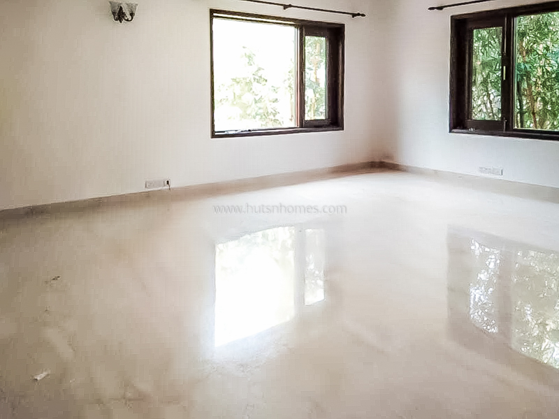 5 BHK Farm House For Rent in Radhey Mohan Drive