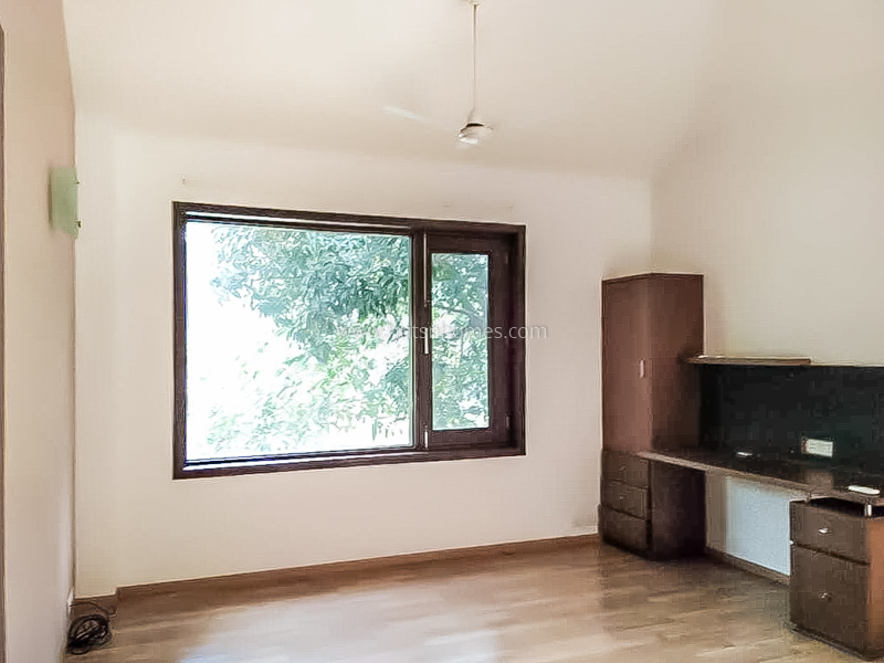 5 BHK Farm House For Rent in Radhey Mohan Drive