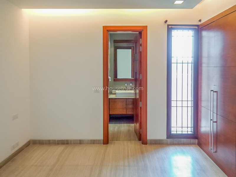 4 BHK Flat For Rent in Vasant Vihar