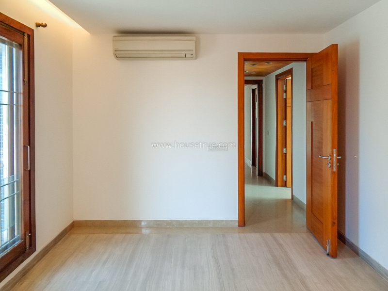 4 BHK Flat For Rent in Vasant Vihar