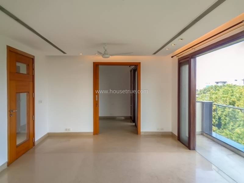 4 BHK Flat For Rent in Vasant Vihar