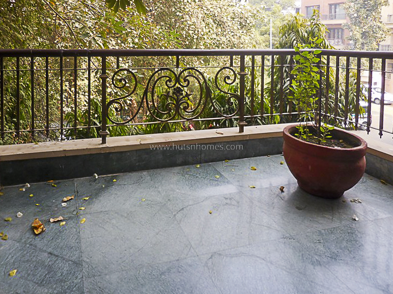 4 BHK Duplex For Rent in Vasant Vihar