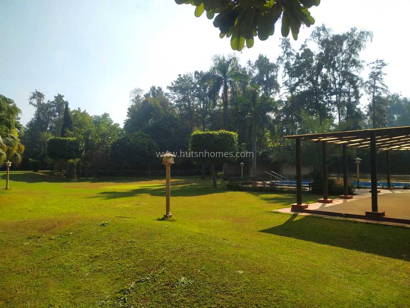 4 BHK Farm House For Rent in Radhey Mohan Drive